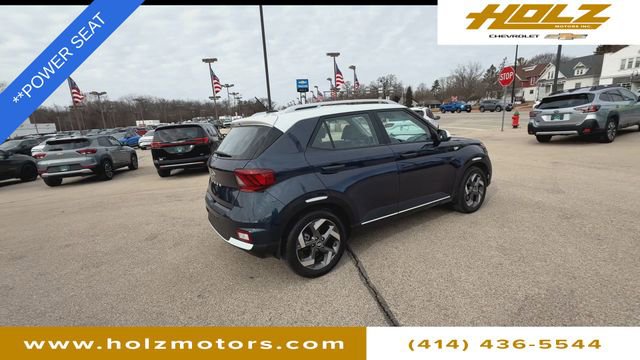 Used 2025 Hyundai Venue Limited image 8