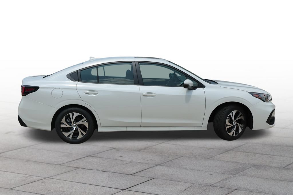 Used 2025 Subaru Legacy Premium AWD/4WD image 2
