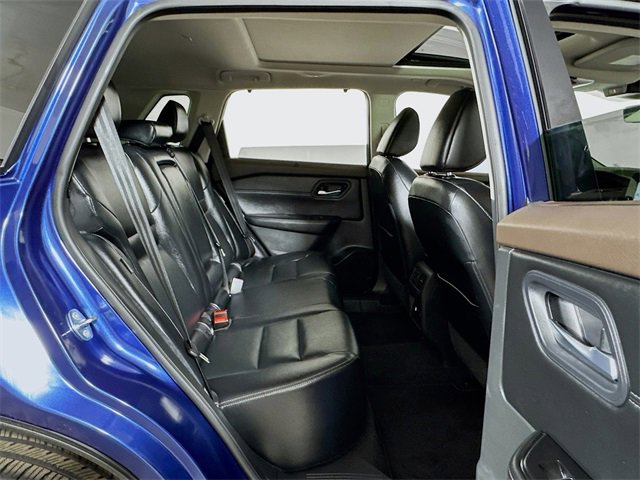 Used 2022 Nissan Rogue SL w/ SL Premium Package image 26