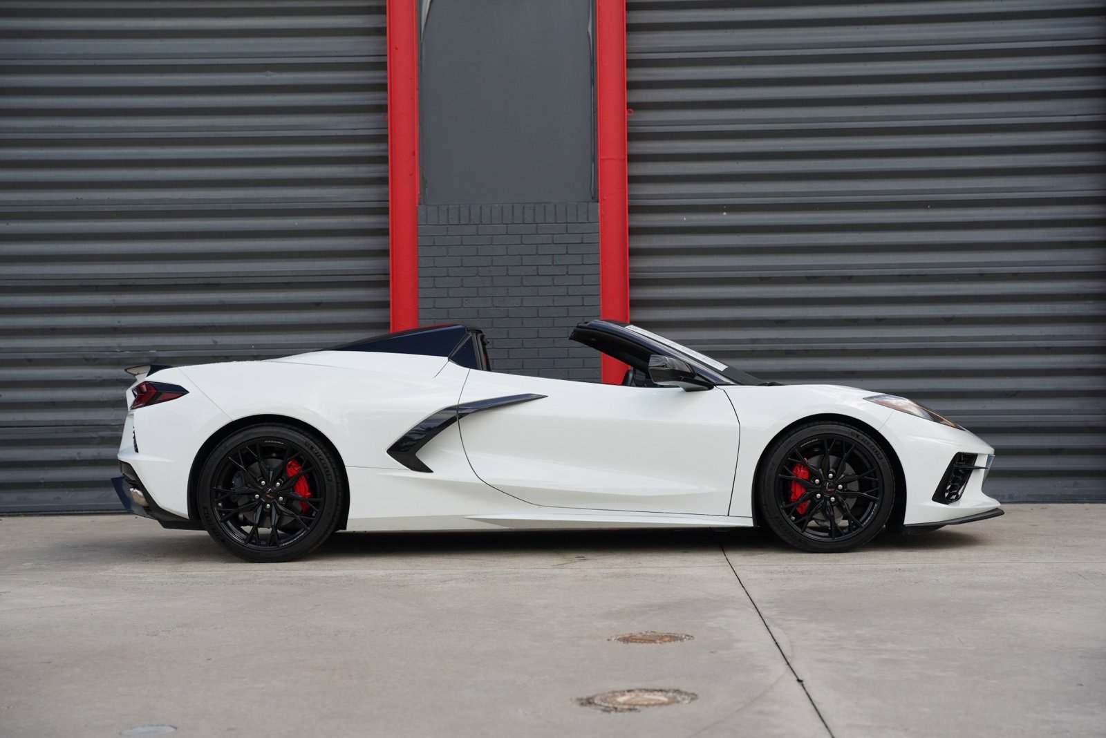 Used 2023 Chevrolet Corvette Stingray Convertible w/ 1LT video 2