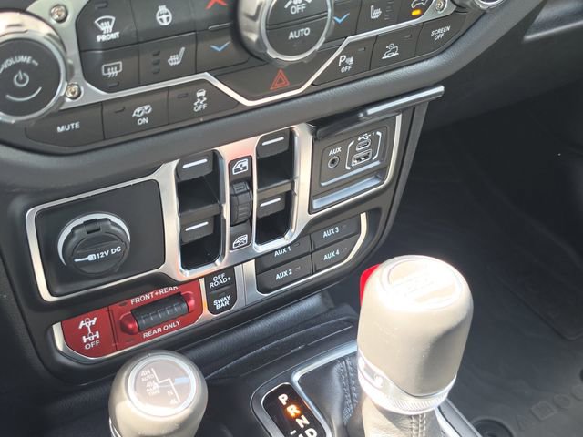 Used 2025 Jeep Wrangler Unlimited Rubicon 392 image 28