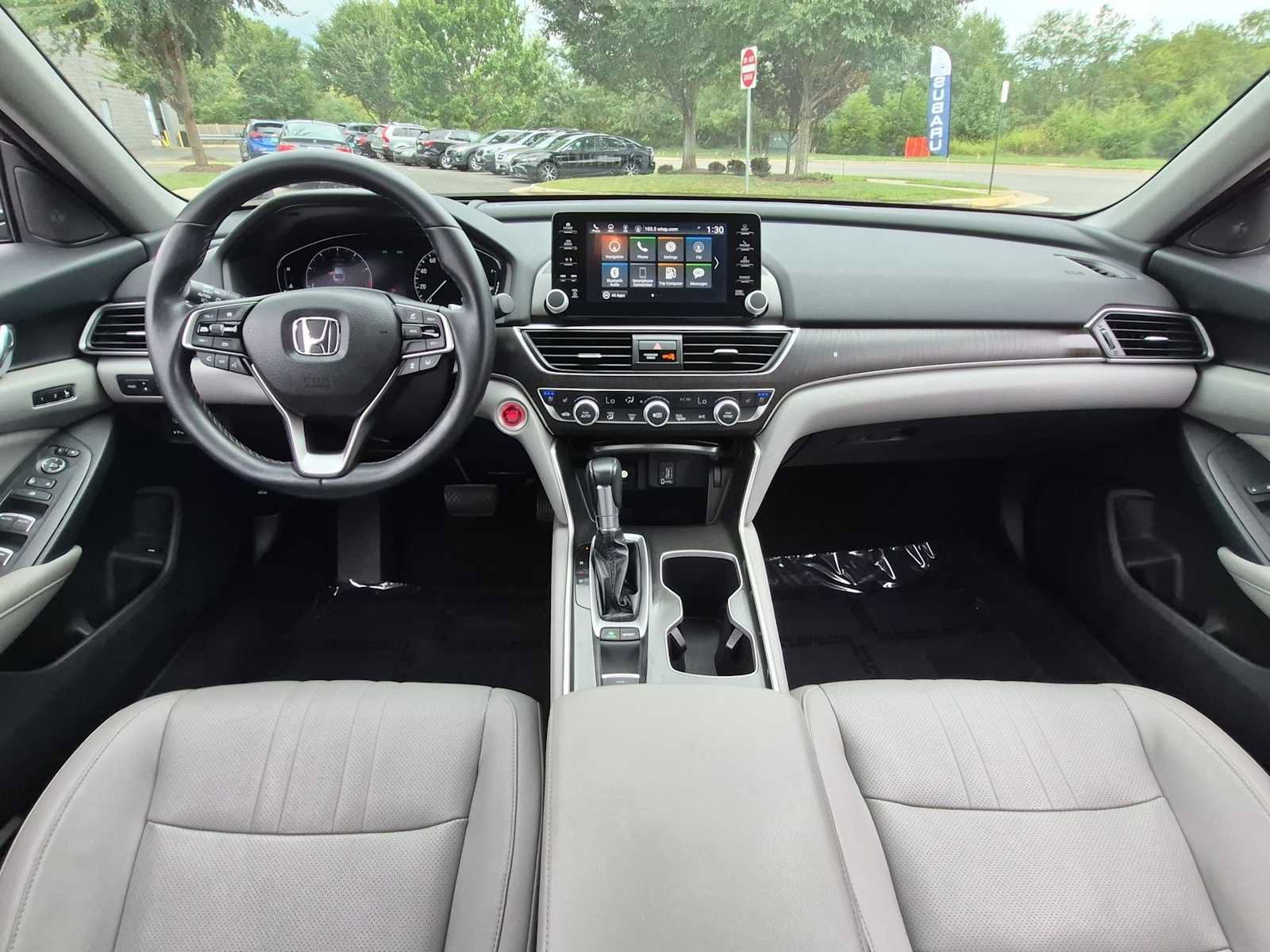 Used 2018 Honda Accord Touring image 15