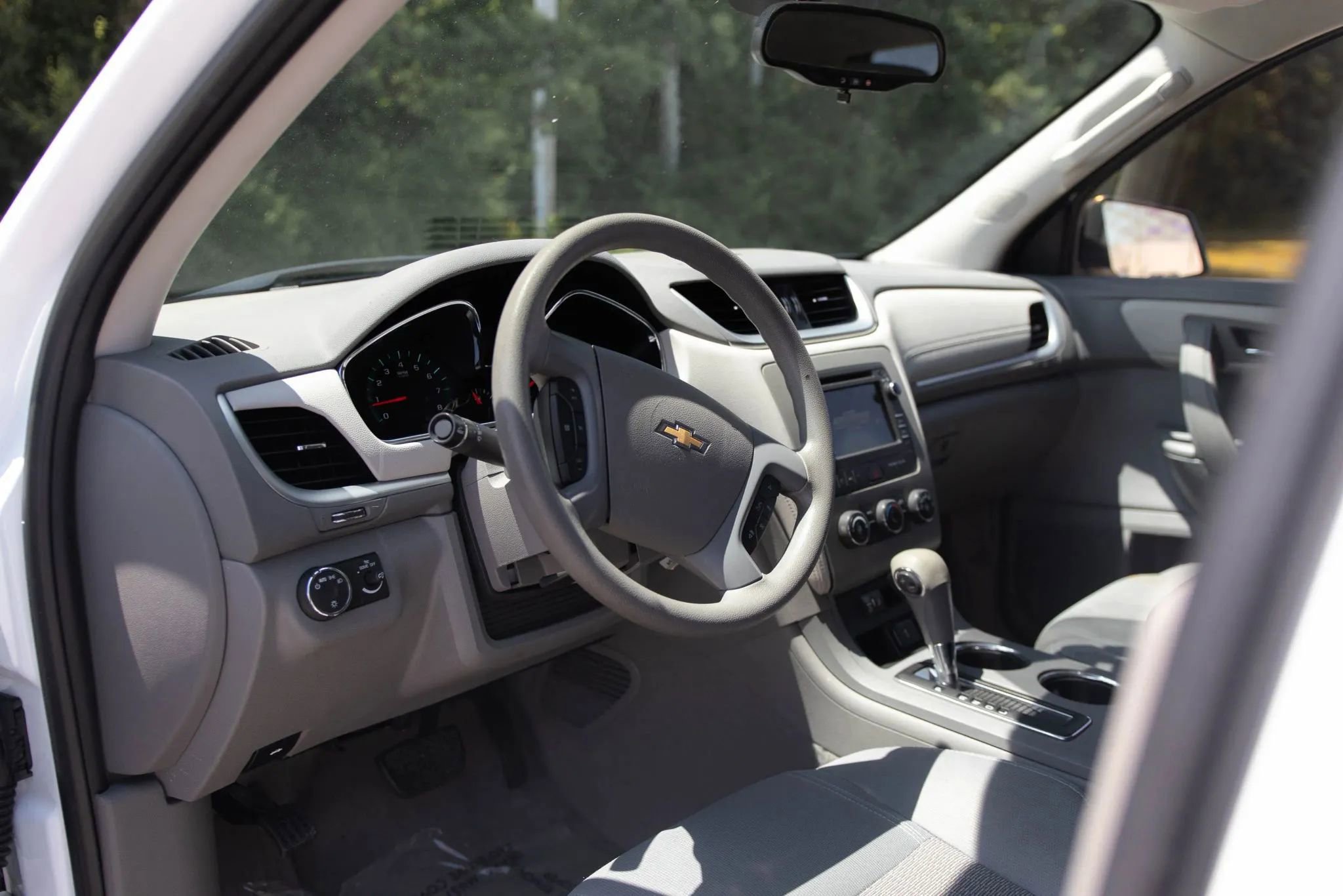 Used 2017 Chevrolet Traverse LS image 8