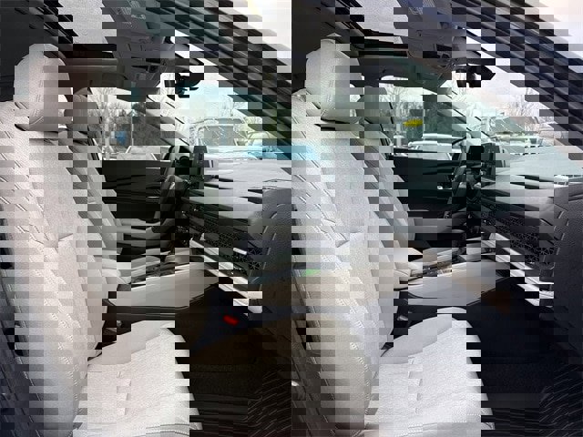 Used 2025 Honda Accord SE image 19