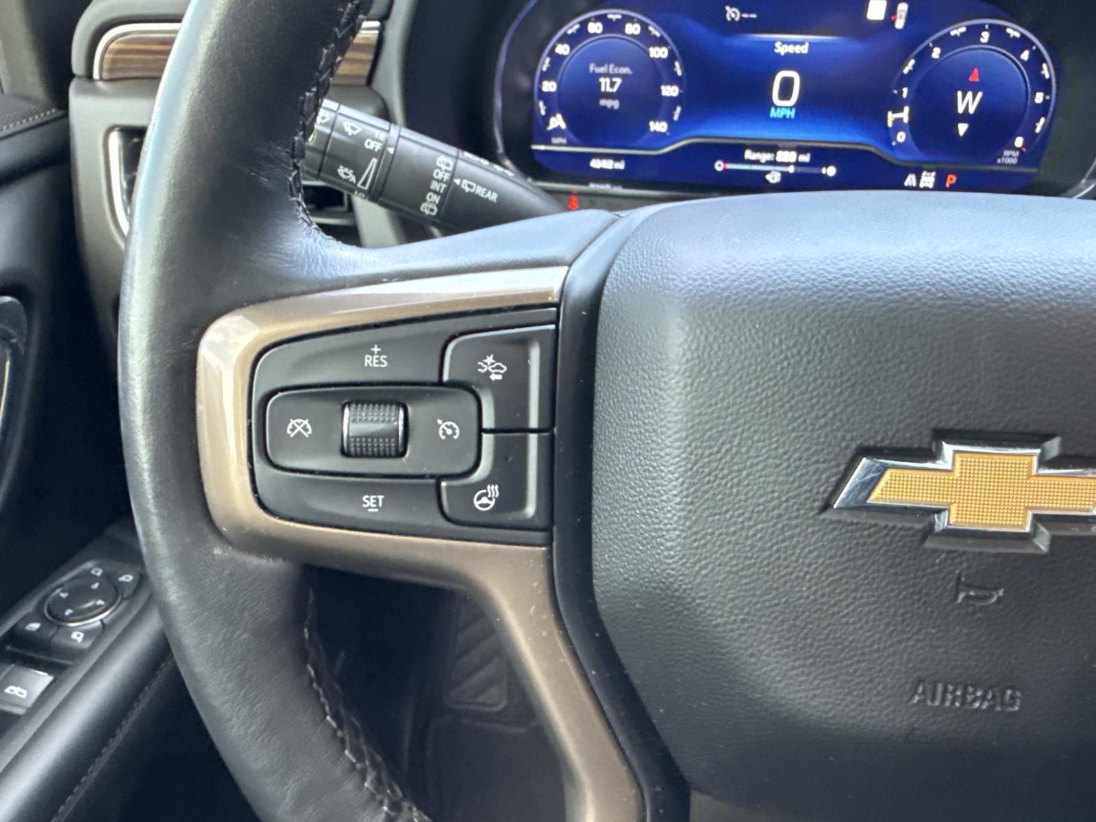 Used 2023 Chevrolet Tahoe High Country image 16