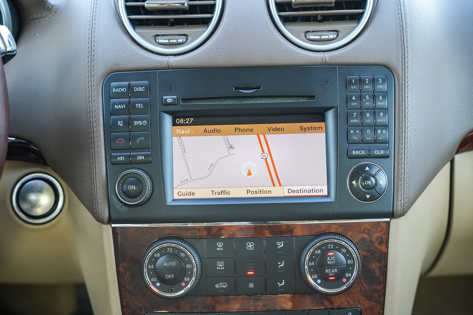 Used 2012 Mercedes-Benz GL 550 4MATIC image 14