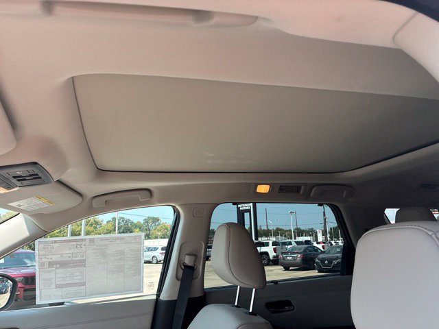 New 2026 Nissan Pathfinder SL w/ SL Premium Package FWD image 11