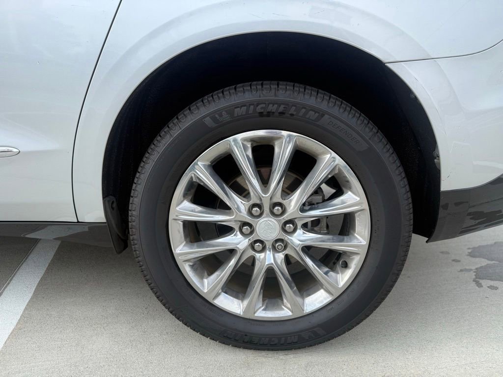 Used 2018 Buick Enclave Premium w/ Experience Buick Package FWD image 10