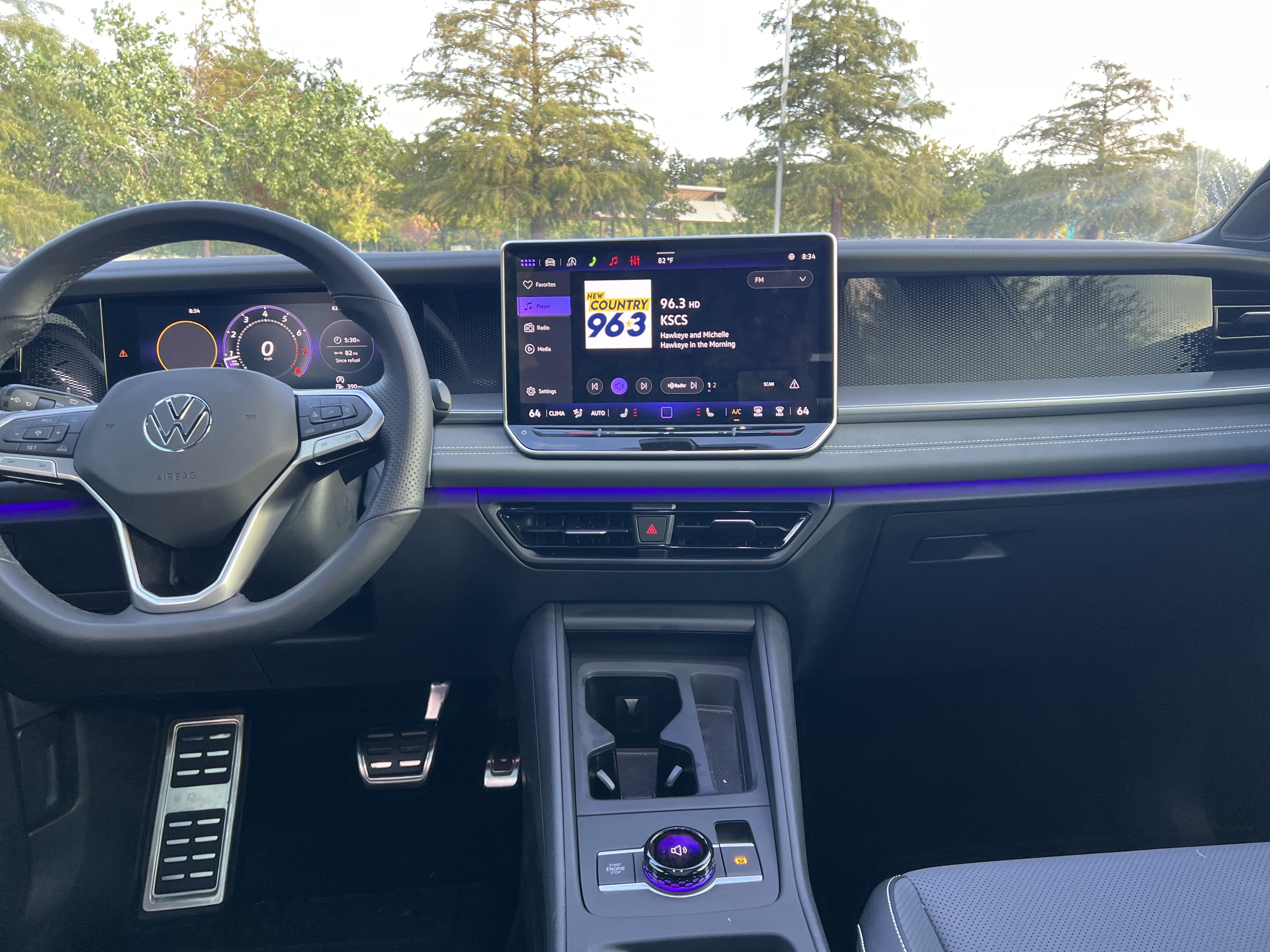 Certified 2026 Volkswagen Tiguan SE R-Line FWD image 25