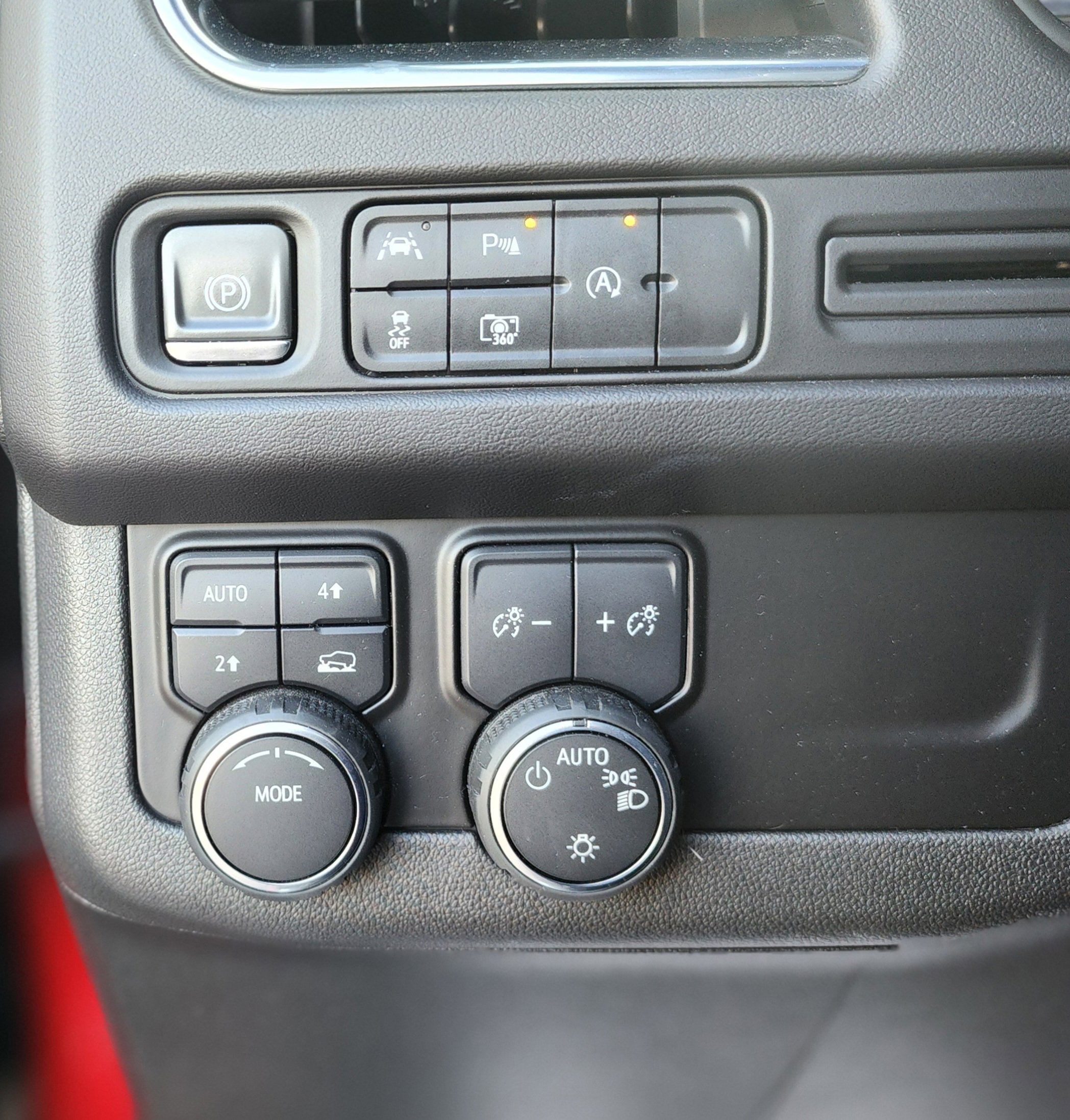 Used 2023 Chevrolet Tahoe LT w/ Luxury Package image 25