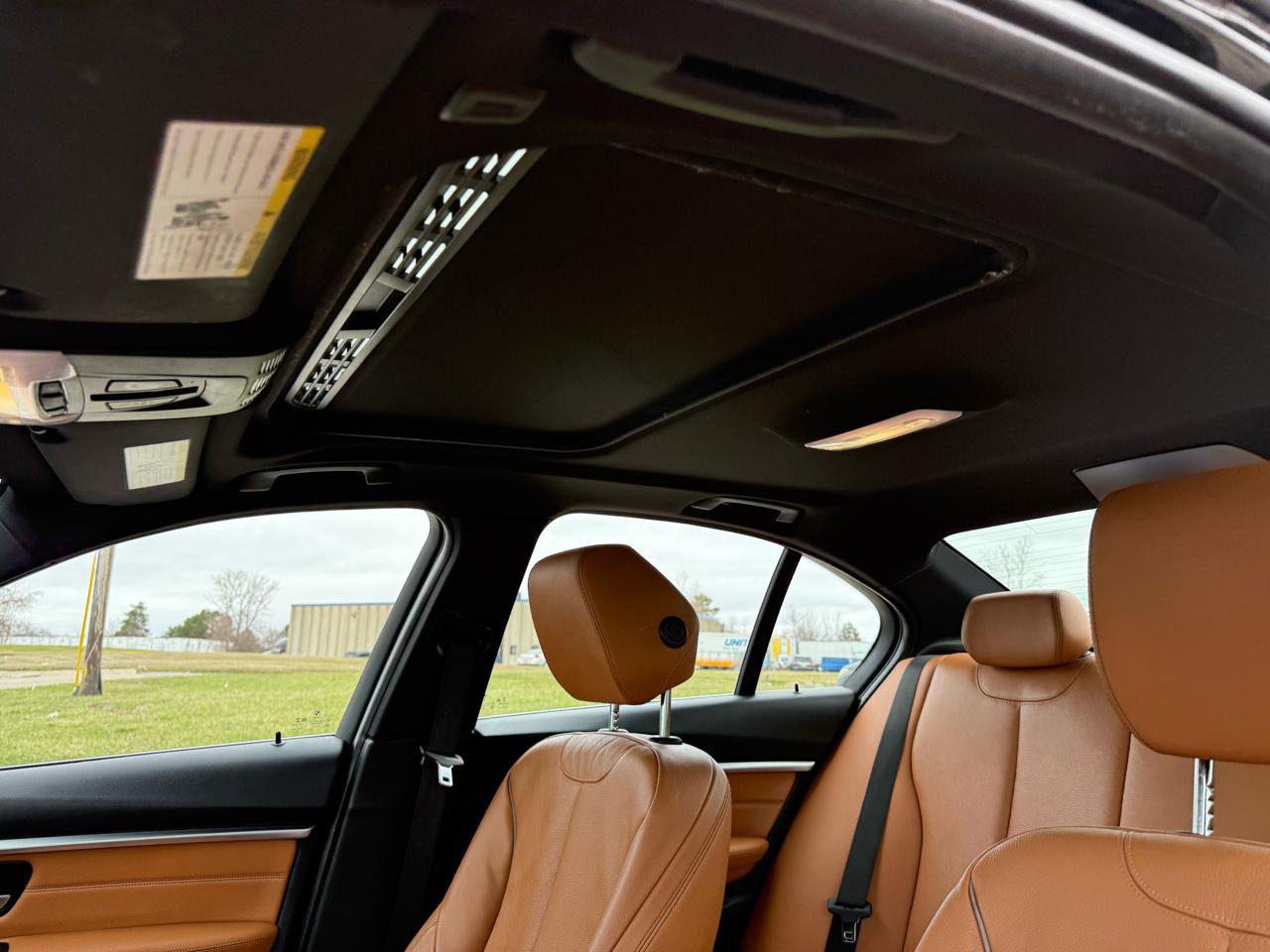 Used 2018 BMW 330i xDrive Sedan w/ Convenience Package image 15