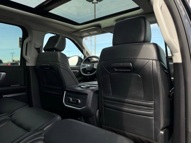 Used 2025 Ford Expedition Max Platinum image 22
