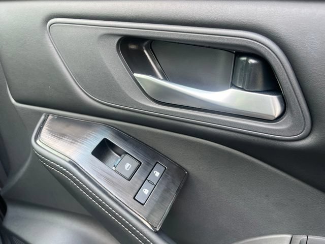 Used 2026 Nissan Rogue SV FWD image 21