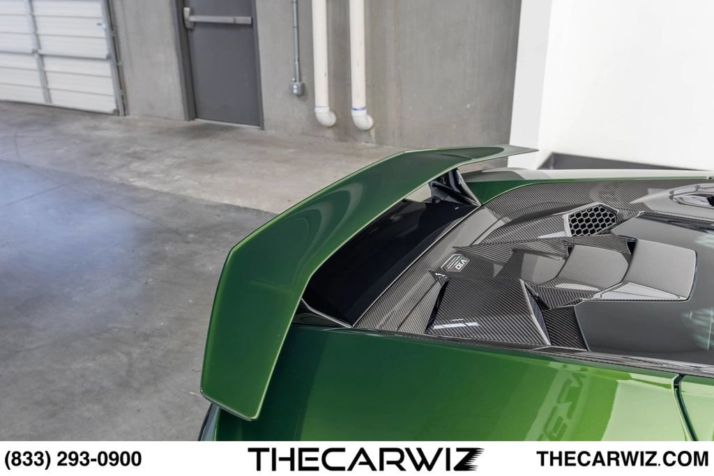 Used 2024 Lamborghini Huracan Tecnica RWD image 38