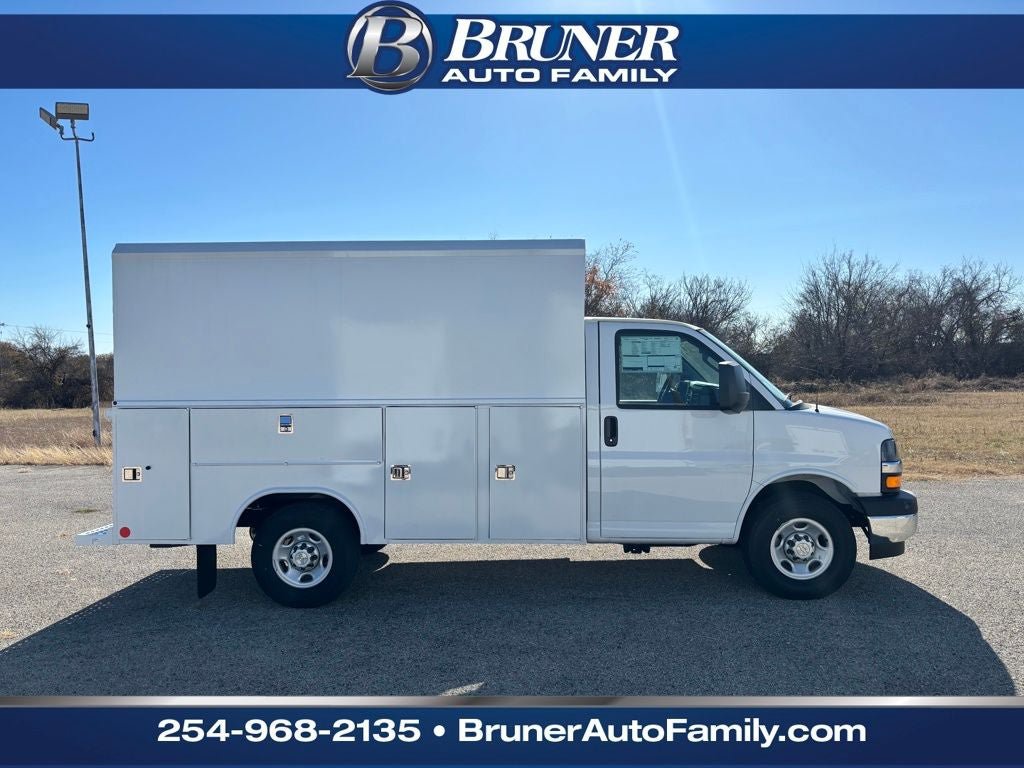 New 2025 Chevrolet Express 3500 w/ Power Convenience Package RWD image 4