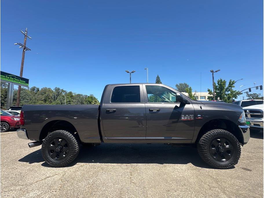 Used 2018 RAM 2500 Tradesman w/ Chrome Appearance Group AWD/4WD image 9