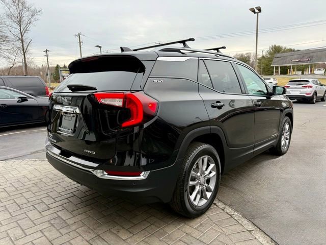 Used 2022 GMC Terrain SLT w/ Infotainment Package II image 9