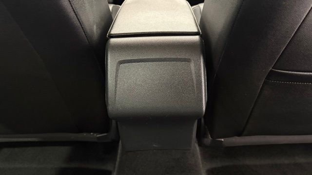 Used 2024 Volkswagen Jetta SE image 27