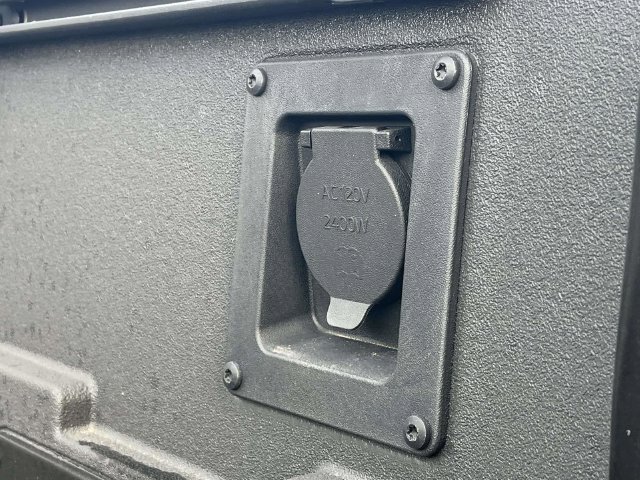Used 2025 Toyota Tacoma 4x4 Double Cab Hybrid image 21