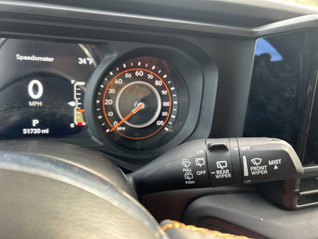 Used 2024 Jeep Wrangler Sahara image 14