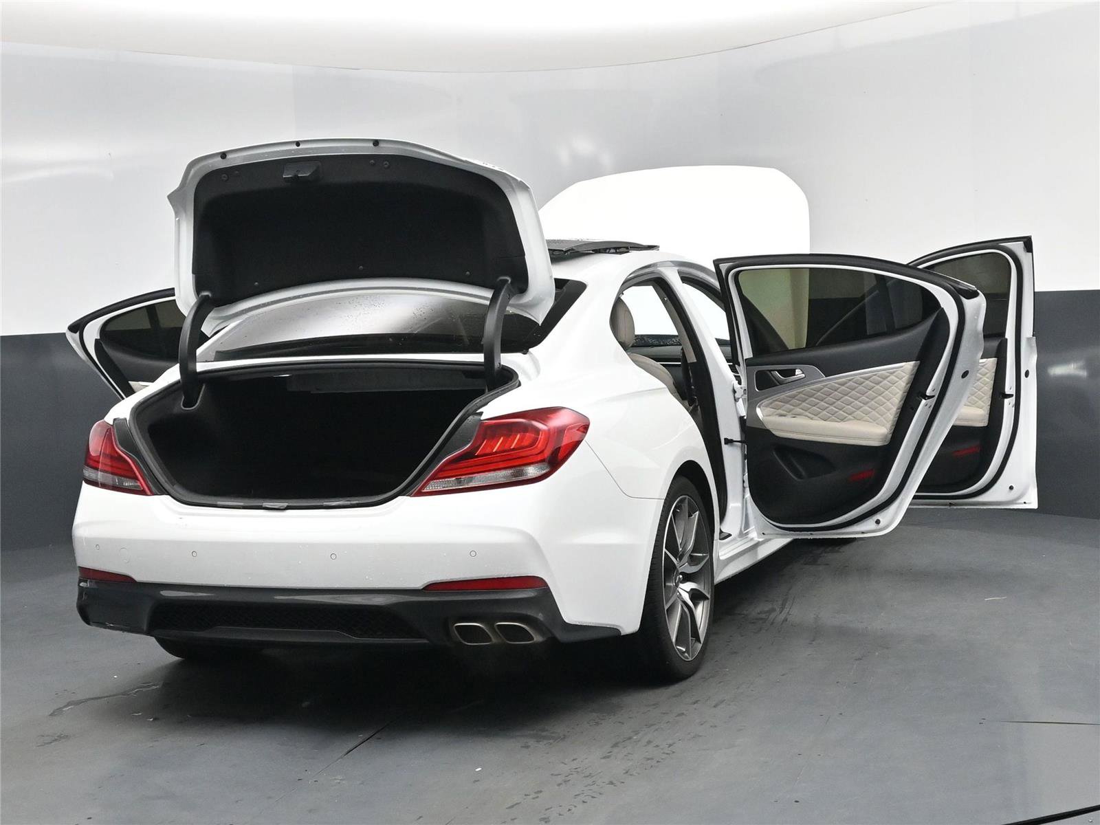 Used 2021 Genesis G70 2.0T w/ Prestige Package image 31