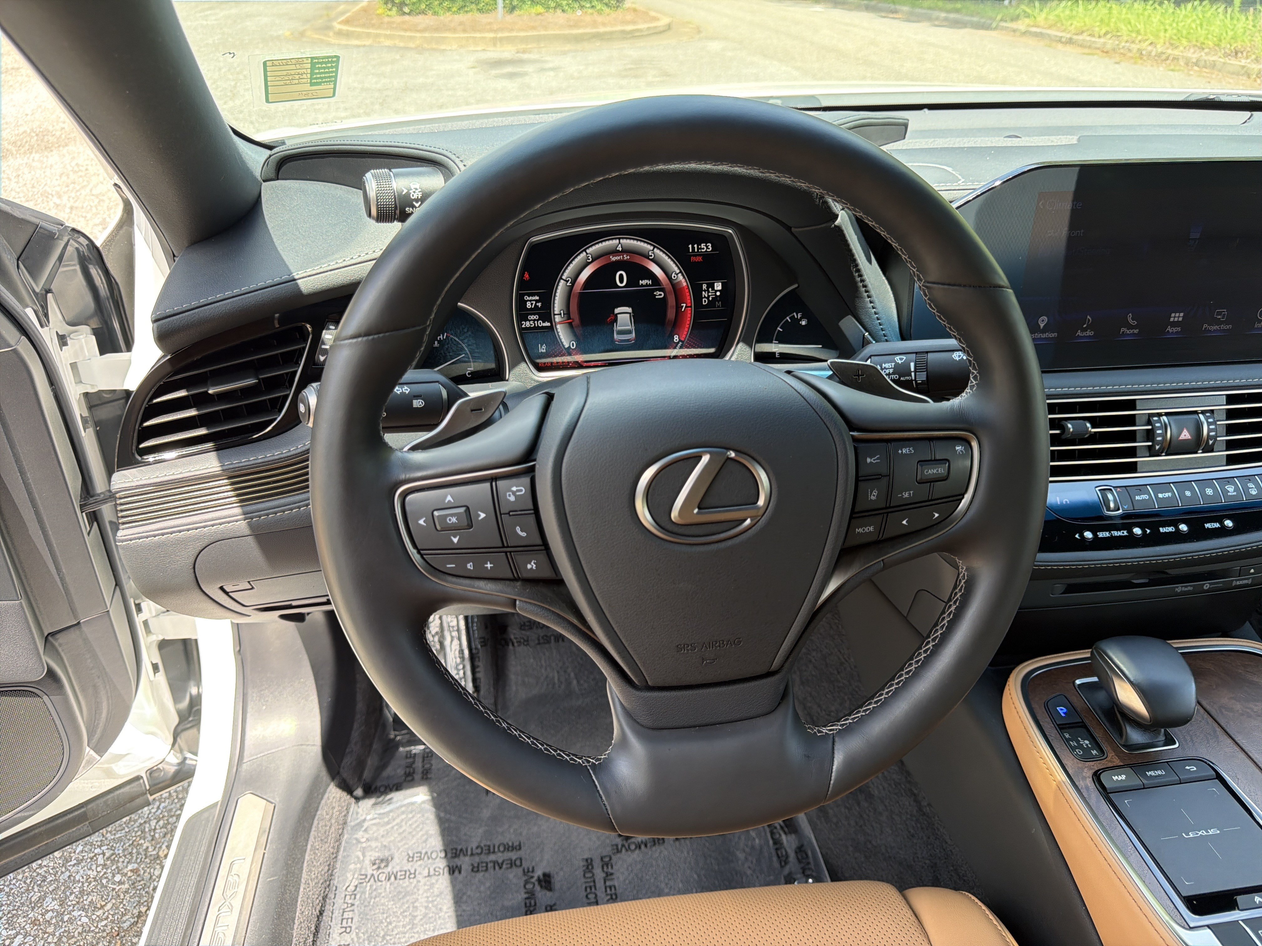 Used 2021 Lexus LS 500 w/ Accessory Package (Z2) RWD image 24