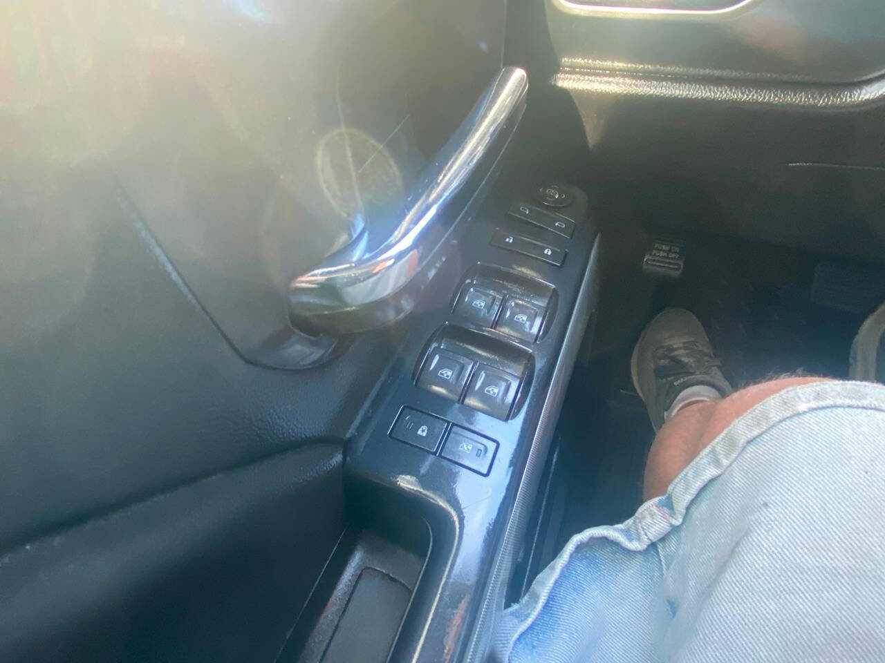 Used 2018 Chevrolet Silverado 1500 LT w/ All Star Edition image 37