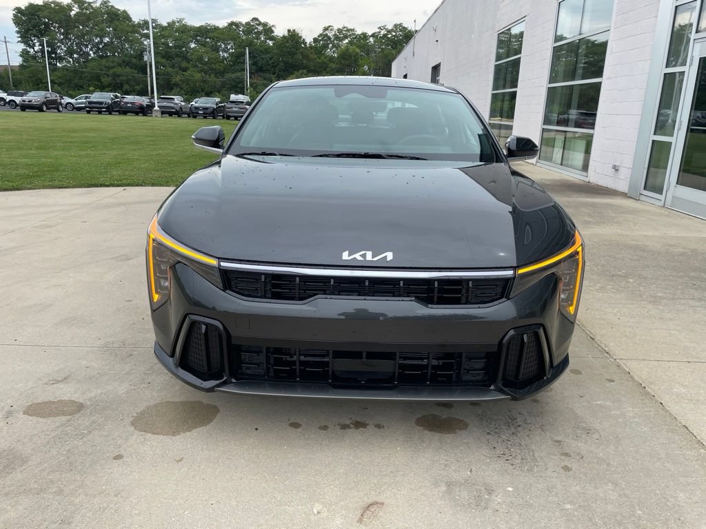 New 2026 Kia K4 GT-Line w/ GT-Line Premium Package FWD image 3