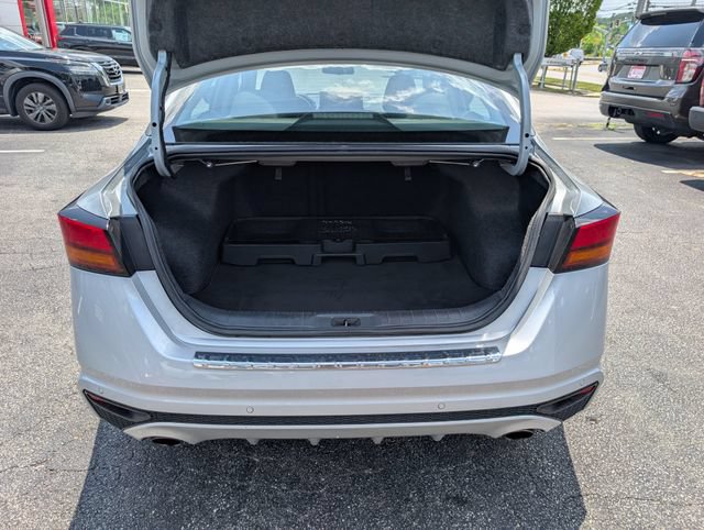 Used 2023 Nissan Altima 2.5 SV w/ SV Premium Package FWD image 13