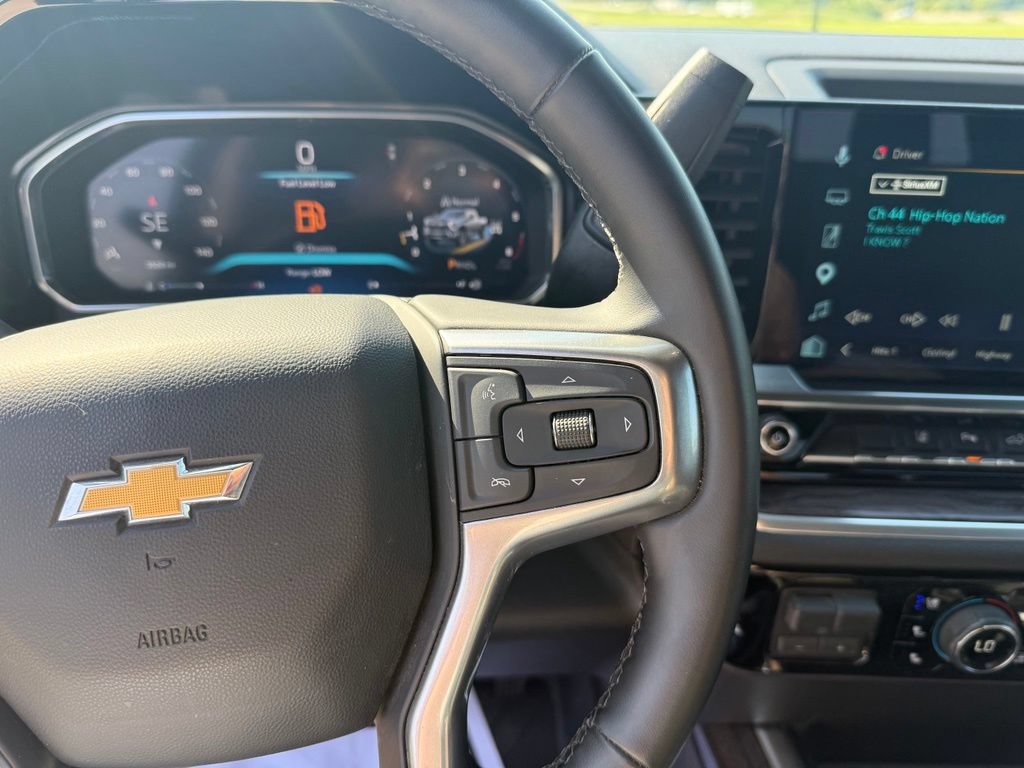Used 2026 Chevrolet Silverado 2500 LTZ w/ LTZ Premium Package AWD/4WD image 34