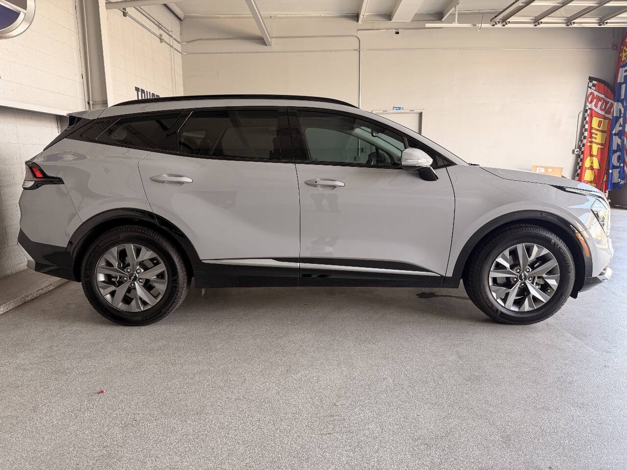 Used 2023 Kia Sportage SX FWD image 9