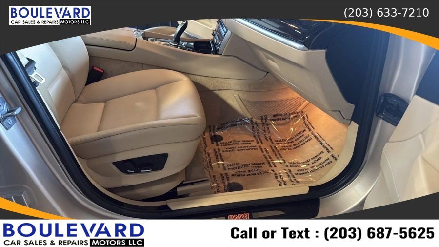 Used 2012 BMW 535i xDrive AWD/4WD image 42
