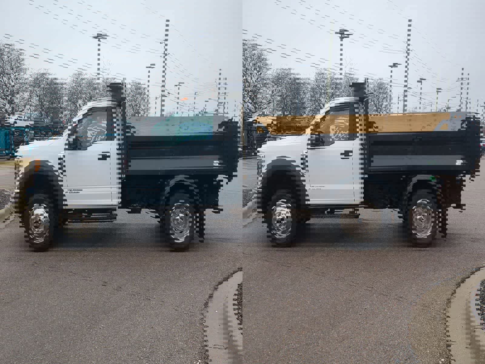 Used 2018 Ford F550 4x4 Regular Cab Super Duty image 5