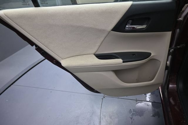Used 2013 Honda Accord LX image 18