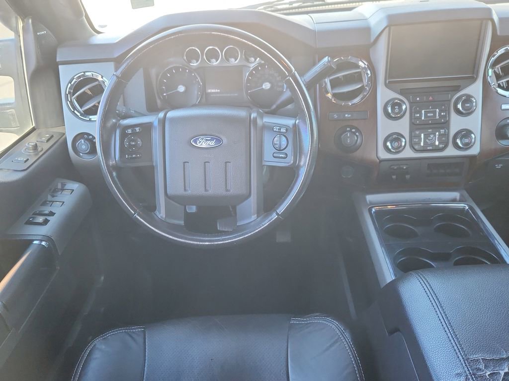 Used 2014 Ford F250 Lariat w/ Lariat Interior Package image 11
