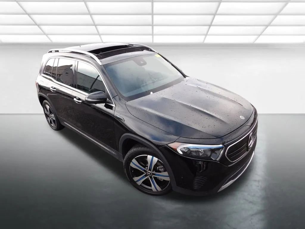 Used 2022 Mercedes-Benz EQB 350 4MATIC image 2