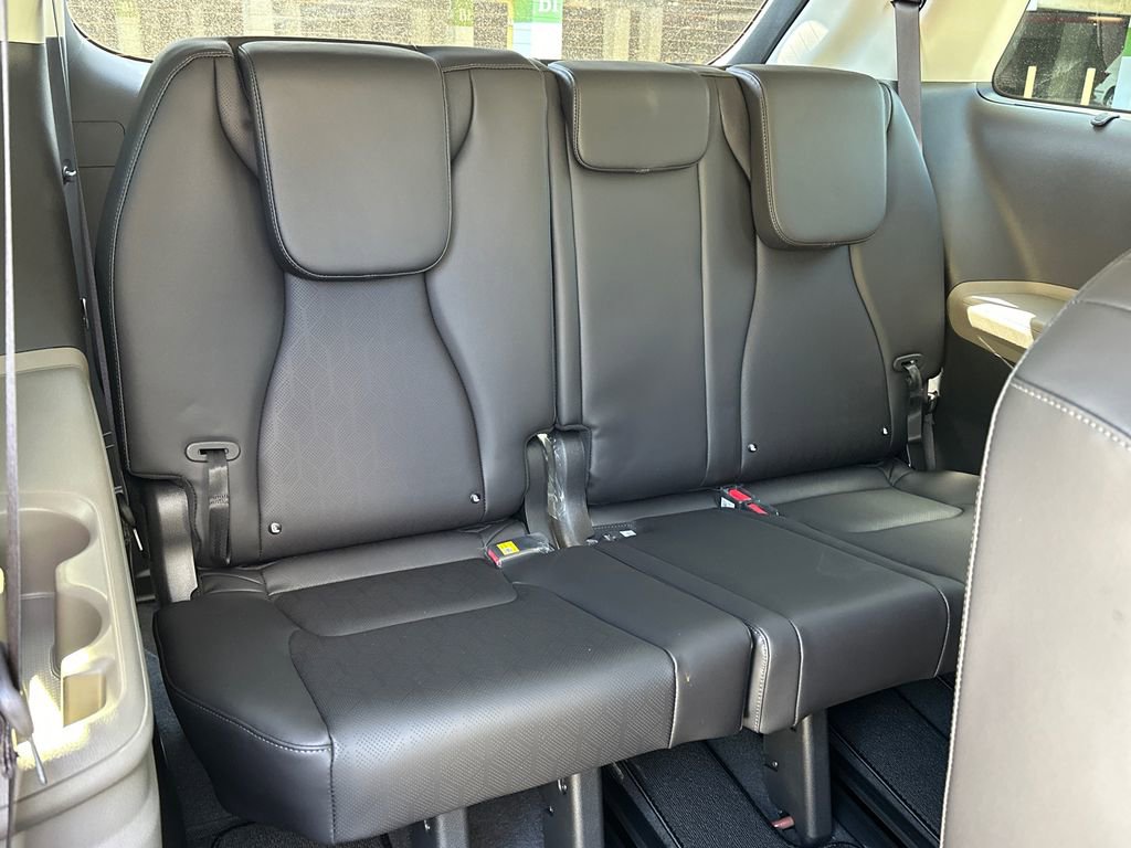 New 2026 Kia Carnival EX FWD image 16