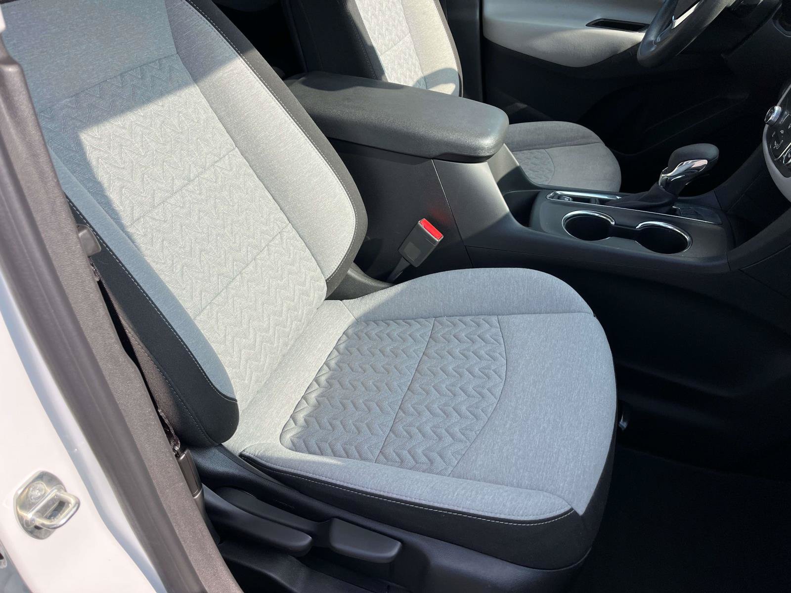 Used 2023 Chevrolet Equinox LS w/ LS Convenience Package FWD image 25