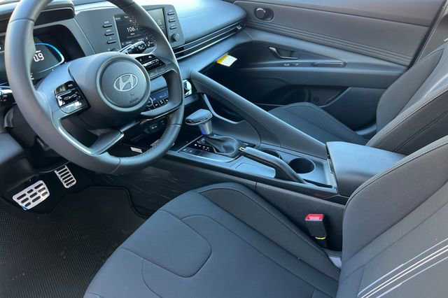 New 2026 Hyundai Elantra Sport FWD image 10