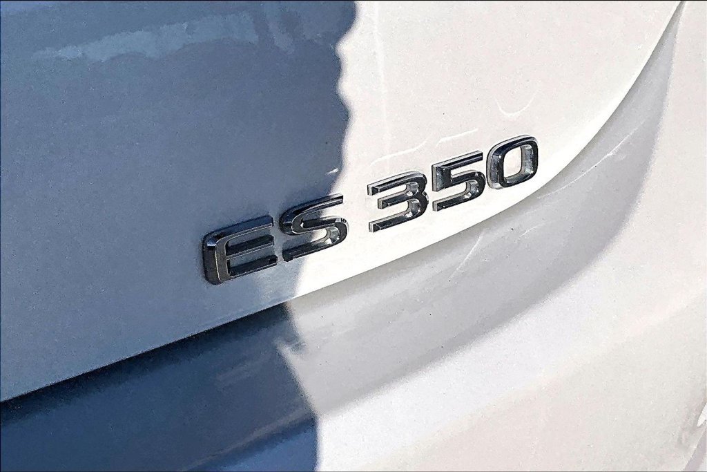 Used 2024 Lexus ES 350 w/ Premium Package FWD image 40