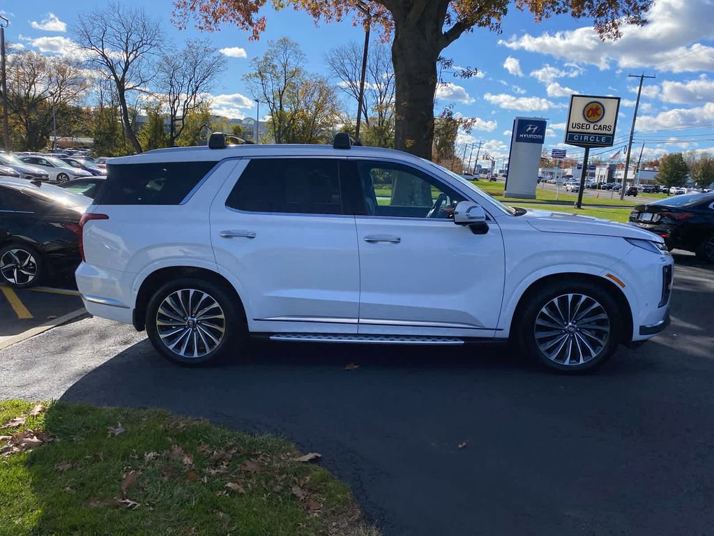 Certified 2024 Hyundai Palisade Calligraphy image 2