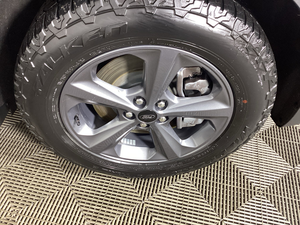 Used 2023 Ford Edge SEL w/ Sport Appearance Package image 7