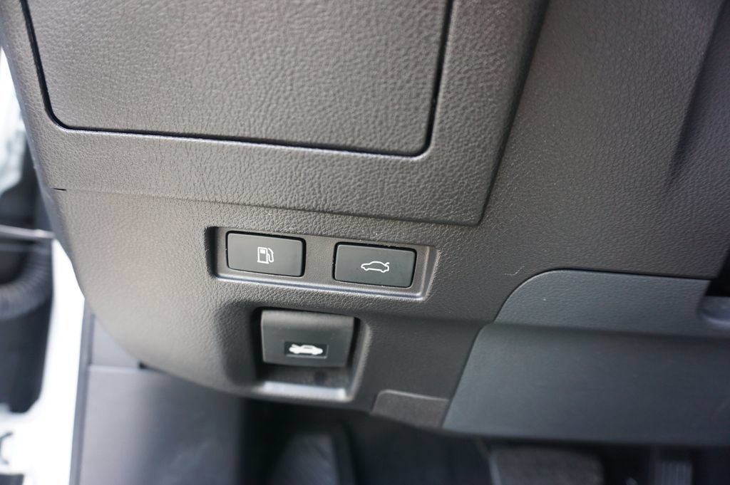 Used 2024 Lexus ES 350 w/ Premium Package FWD image 2
