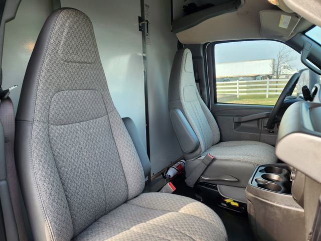 New 2025 Chevrolet Express 4500 w/ Power Convenience Package image 15