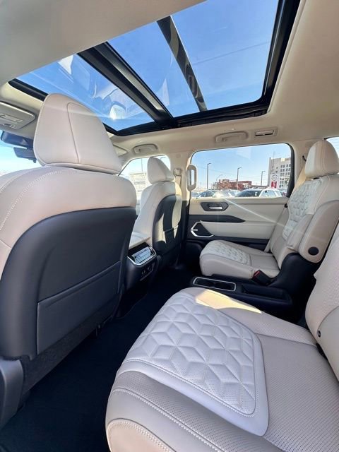 New 2026 Nissan Armada Platinum Reserve image 32