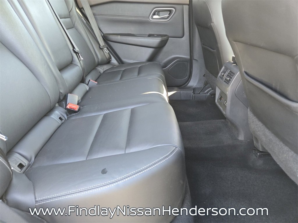 Used 2021 Nissan Rogue SL w/ Premium Package image 16