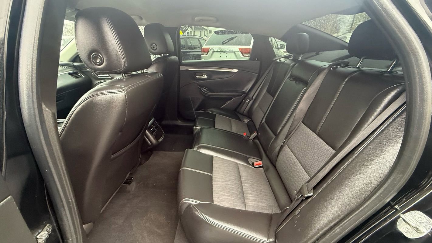 Used 2017 Chevrolet Impala LT image 10