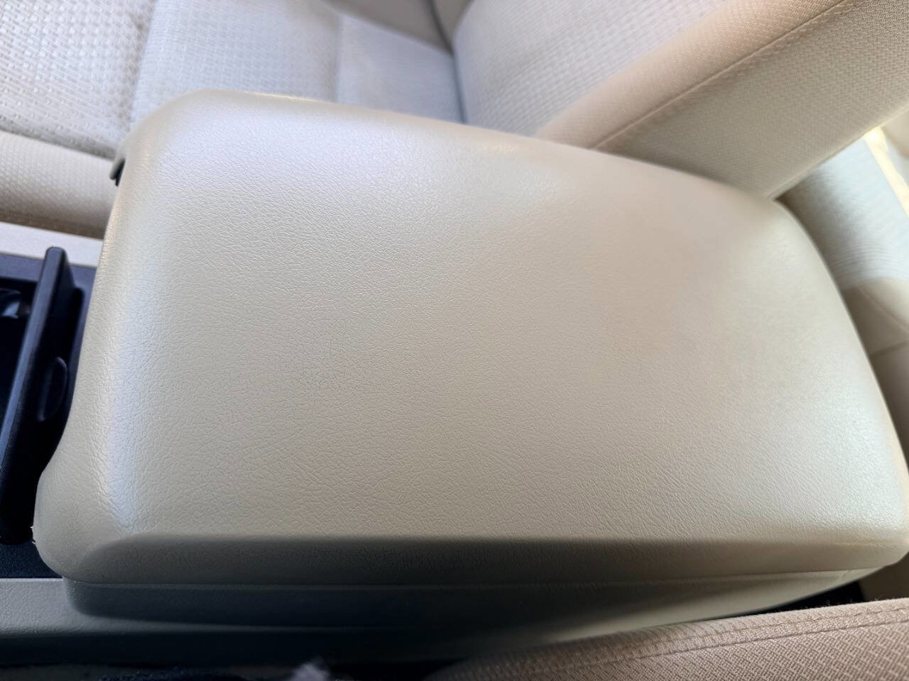 Used 2012 Toyota Camry LE w/ Preferred Accessory Pkg image 36