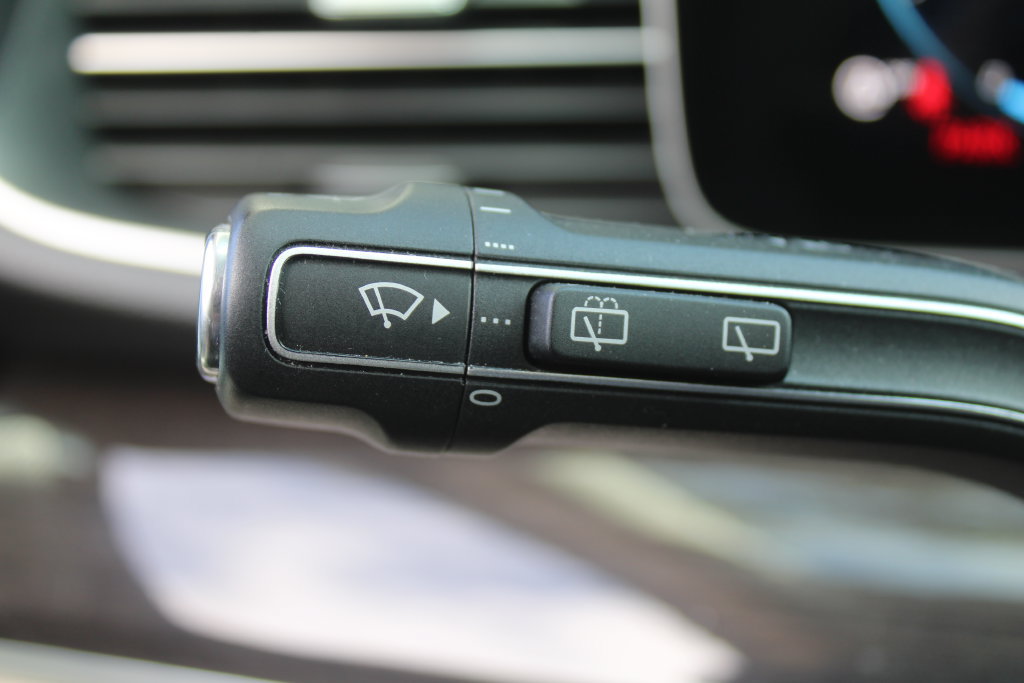 Used 2021 Mercedes-Benz GLE 350 4MATIC image 30
