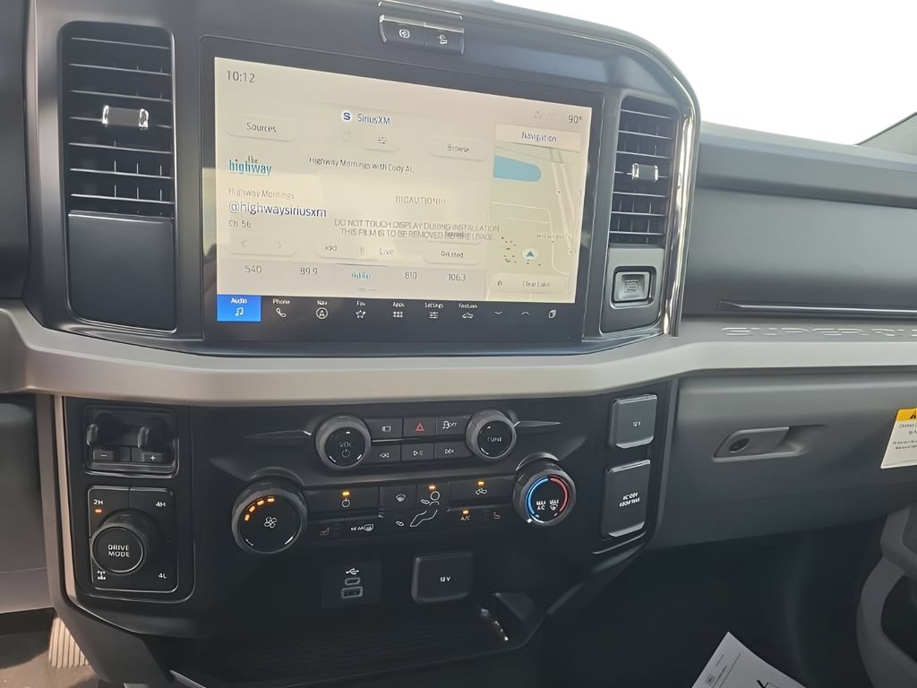 New 2026 Ford F350 XLT w/ XLT Premium Package AWD/4WD image 15